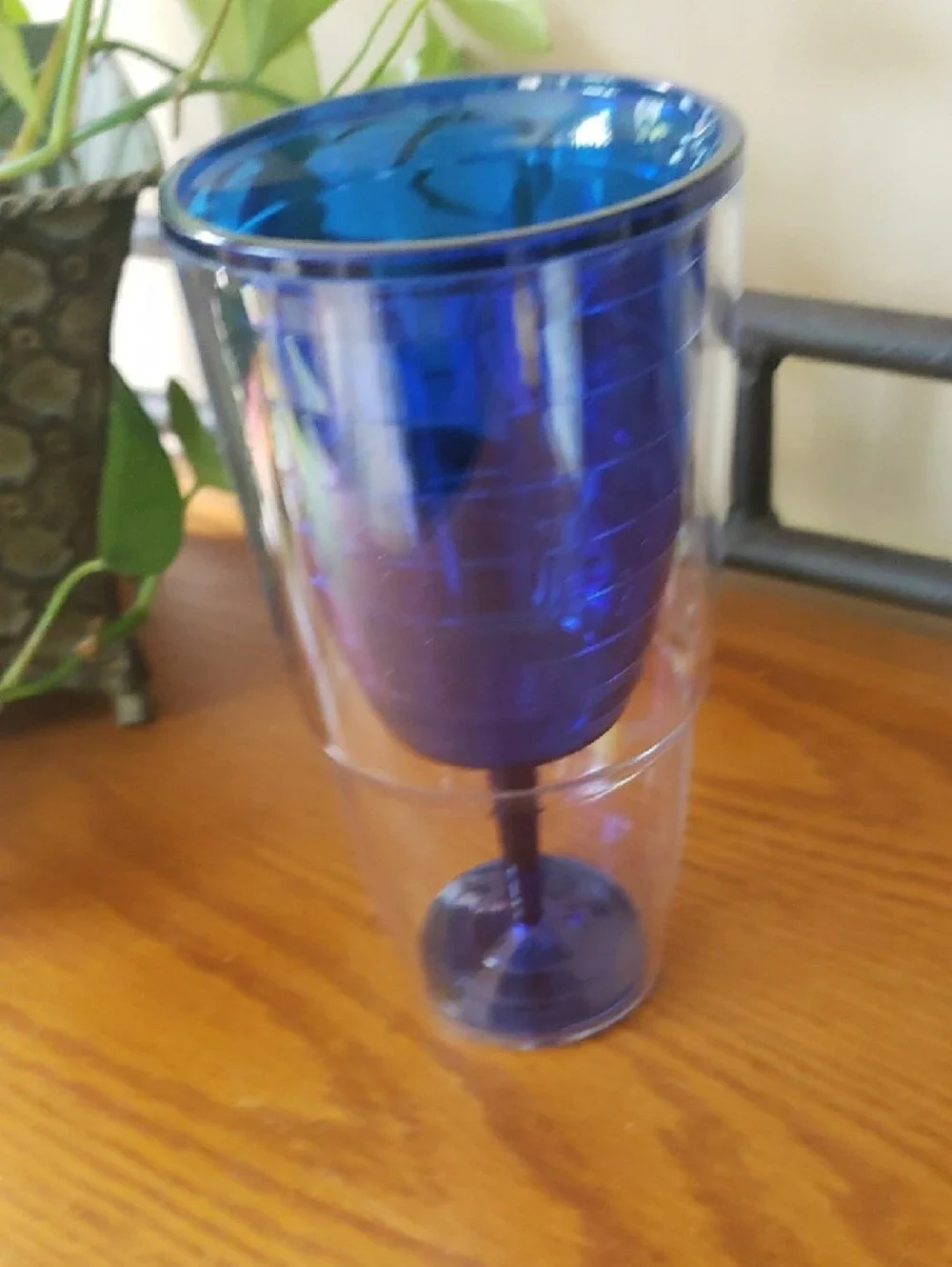 tervis Blue Personalized Acrylic Wine Tumbler with 'Mae' - 16 Oz.
